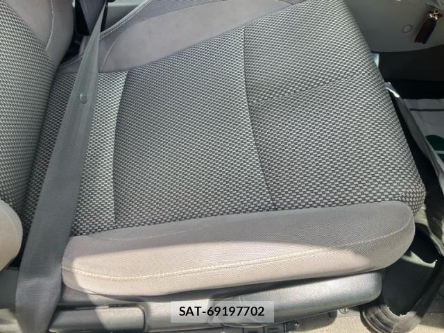 Honda CR-Z 2010-05 7875944-17