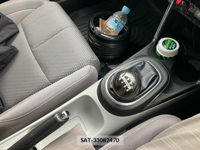 Honda CR-Z 2010-03 8098697-19