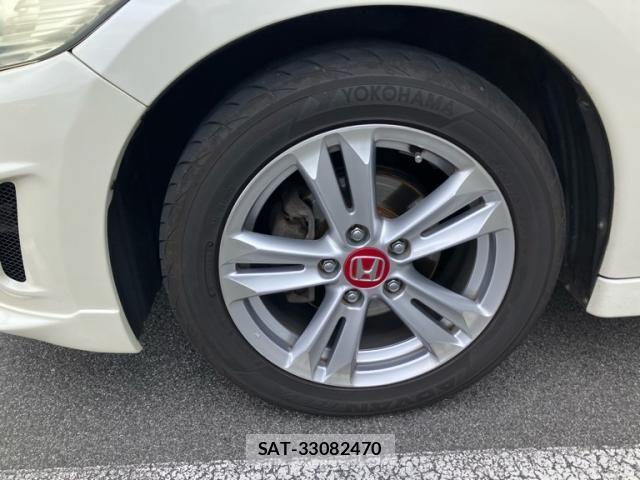 Honda CR-Z 2010-03 8098697-3