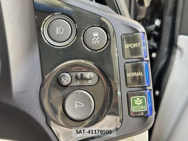 Honda CR-Z 2012-06 8129552-13