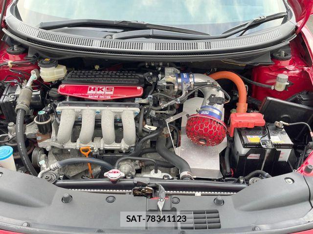 Honda CR-Z 2010-06 8129539-18