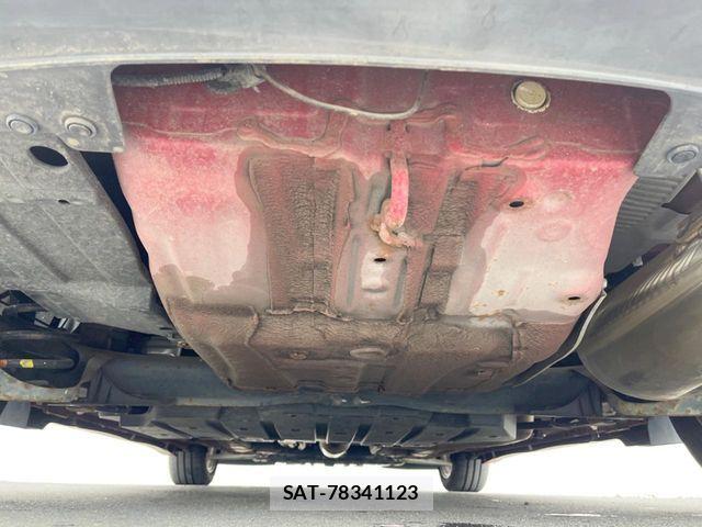 Honda CR-Z 2010-06 8129539-19