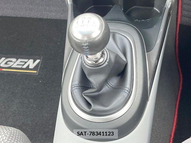 Honda CR-Z 2010-06 8129539-2