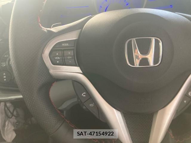 Honda CR-Z 2010-02 8229445-18