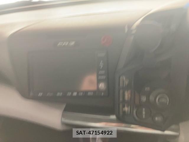 Honda CR-Z 2010-02 8229445-19