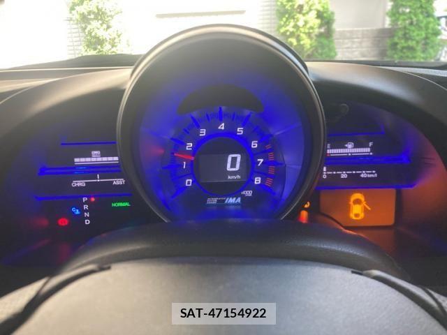 Honda CR-Z 2010-02 8229445-20