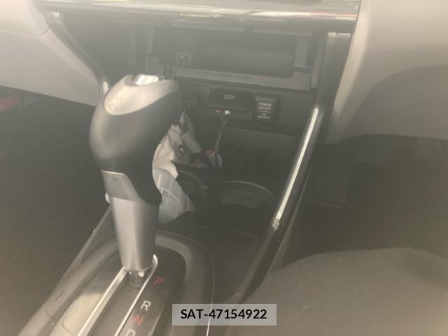 Honda CR-Z 2010-02 8229445-24