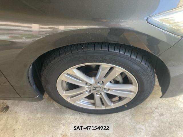 Honda CR-Z 2010-02 8229445-3