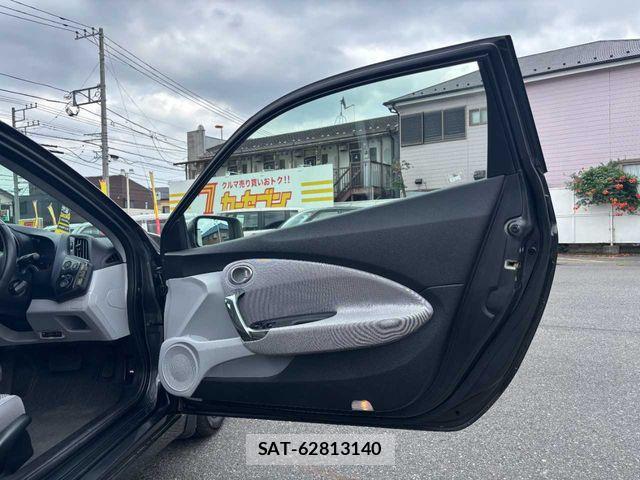 Honda CR-Z 2010-08 8244941-17