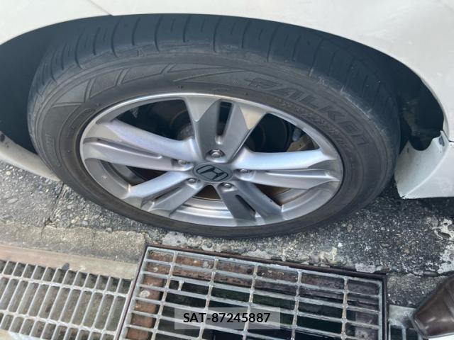 Honda CR-Z 2011-03 8244942-3