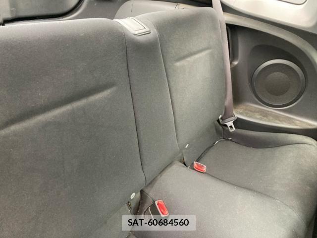 Honda CR-Z 2012-12 8244943-15