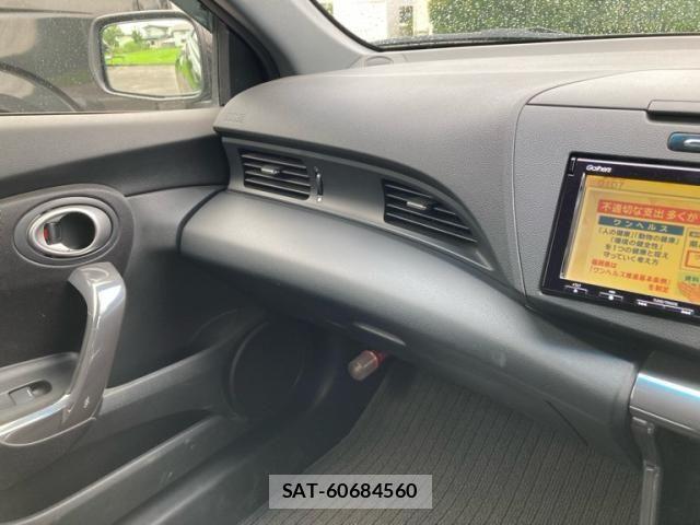 Honda CR-Z 2012-12 8244943-25