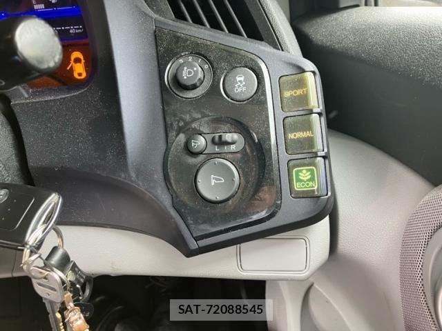 Honda CR-Z 2010-05 8313990-15