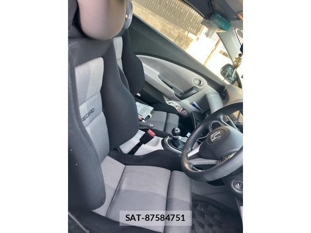 Honda CR-Z 2011-10 8313987-11