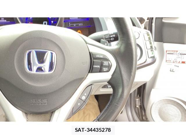 Honda CR-Z 2010-03 8335413-13