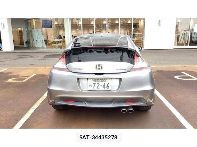 Honda CR-Z 2010-03 8335413-3