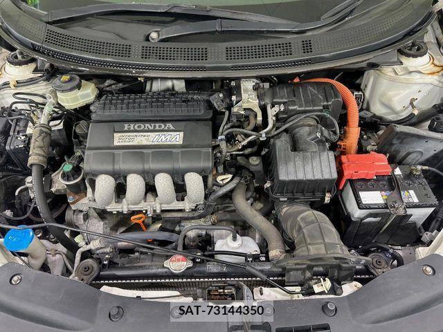 Honda CR-Z 2010-02 8335411-17