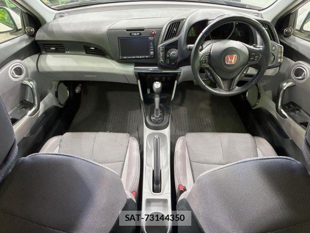 Honda CR-Z 2010-02 8335411-1