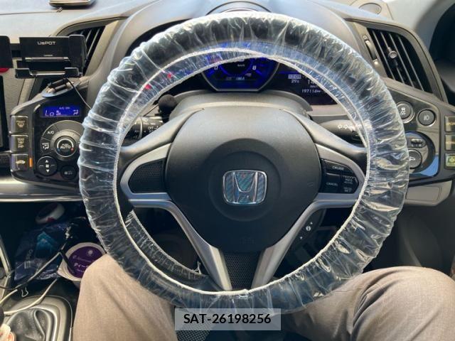 Honda CR-Z 2010-06 8335412-2