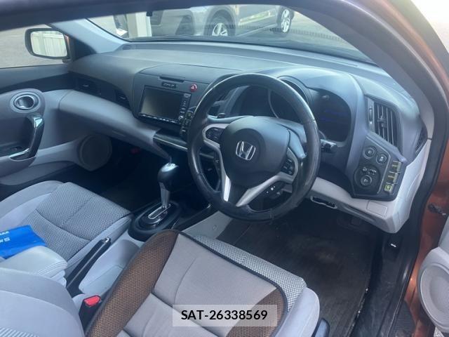 Honda CR-Z 2011-02 8354261-13