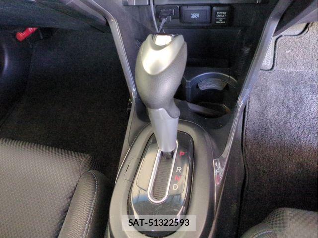 Honda CR-Z 2012-03 8411101-10