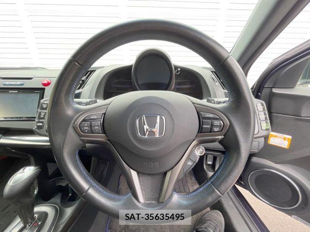 Honda CR-Z 2013-08 8438039-9