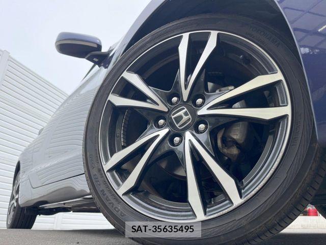 Honda CR-Z 2013-08 8438039-11