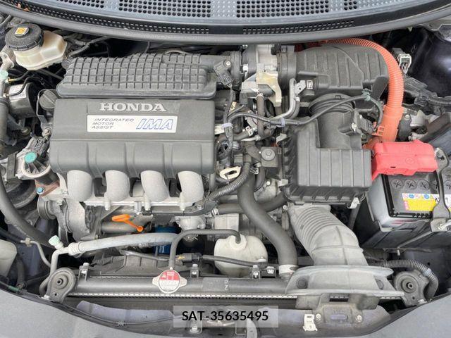 Honda CR-Z 2013-08 8438039-16