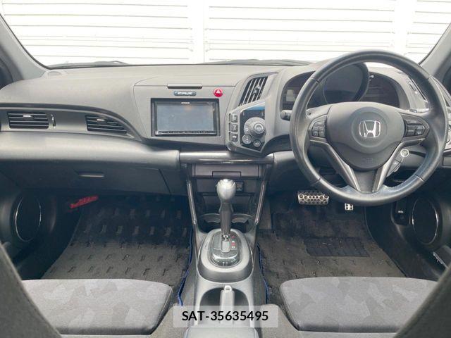 Honda CR-Z 2013-08 8438039-1
