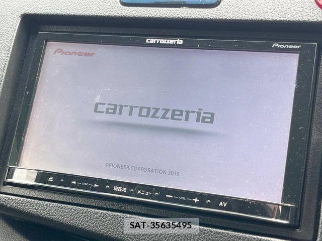 Honda CR-Z 2013-08 8438039-2
