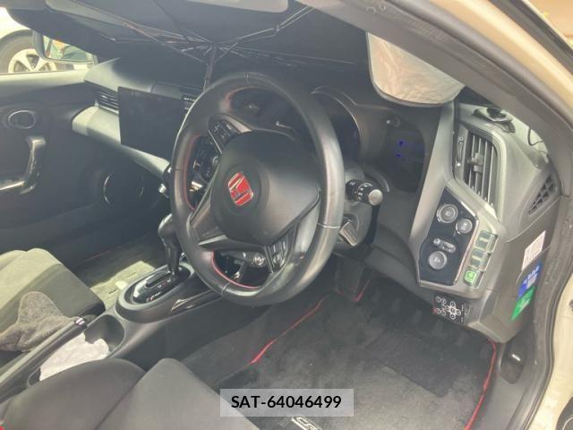 Honda CR-Z 2014-11 8457255-11