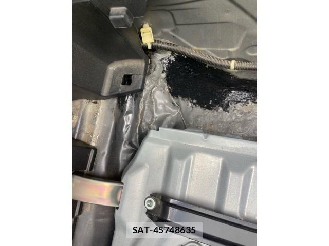 Honda CR-Z 2010-06 8457256-29