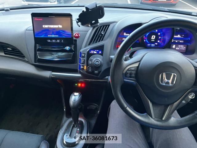 Honda CR-Z 2015-06 8561587-11