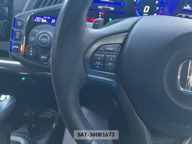 Honda CR-Z 2015-06 8561587-13