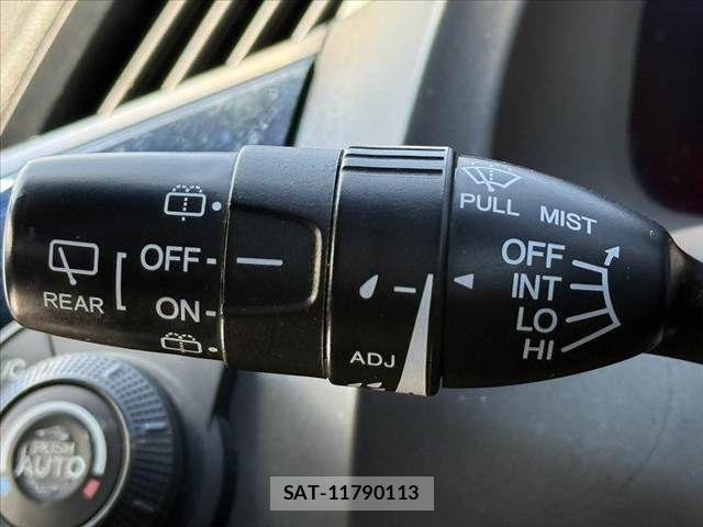 Honda CR-Z 2012-05 8626322-22