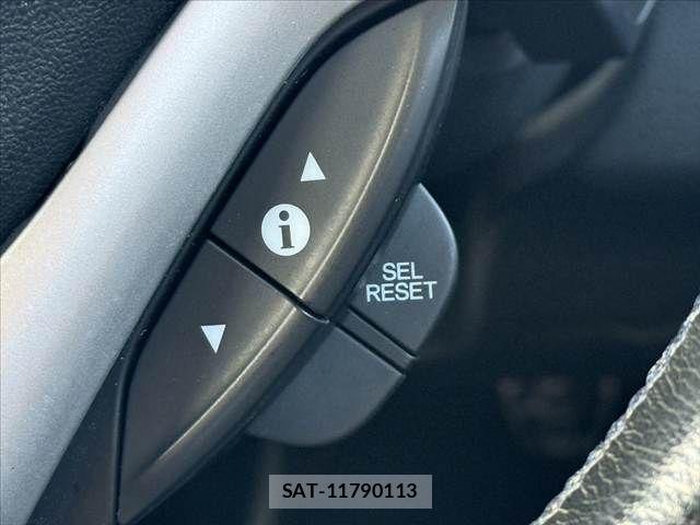 Honda CR-Z 2012-05 8626322-24