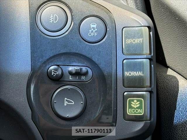 Honda CR-Z 2012-05 8626322-4