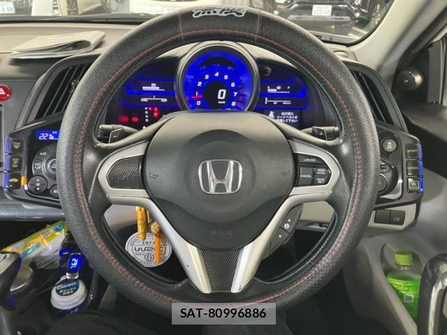 Honda CR-Z 2010-08 8658596-12