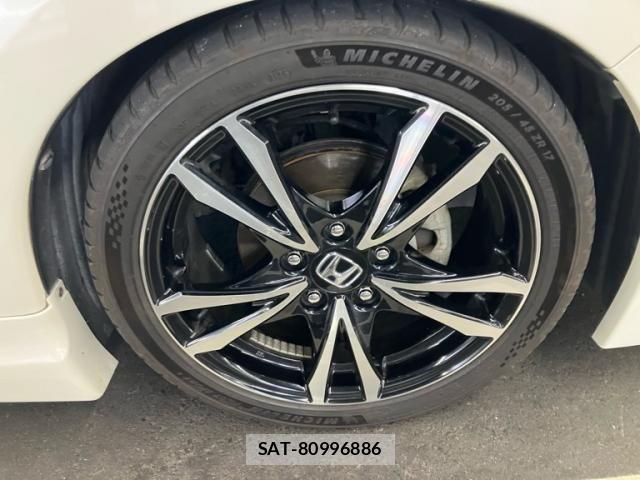 Honda CR-Z 2010-08 8658596-4
