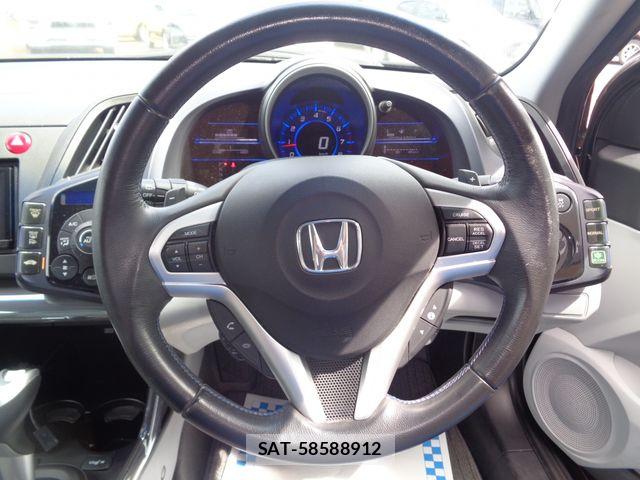 Honda CR-Z 2010-04 8685366-12