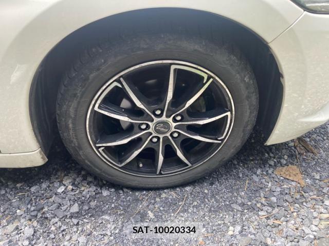 Honda CR-Z 2011-05 8741470-11