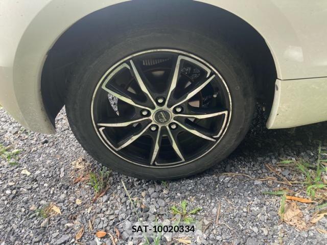 Honda CR-Z 2011-05 8741470-12