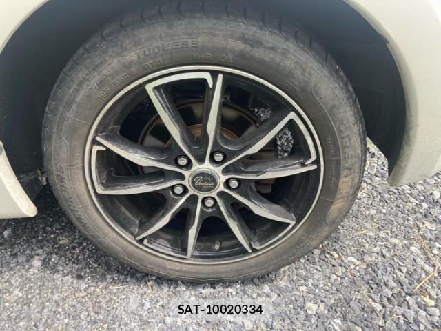 Honda CR-Z 2011-05 8741470-13