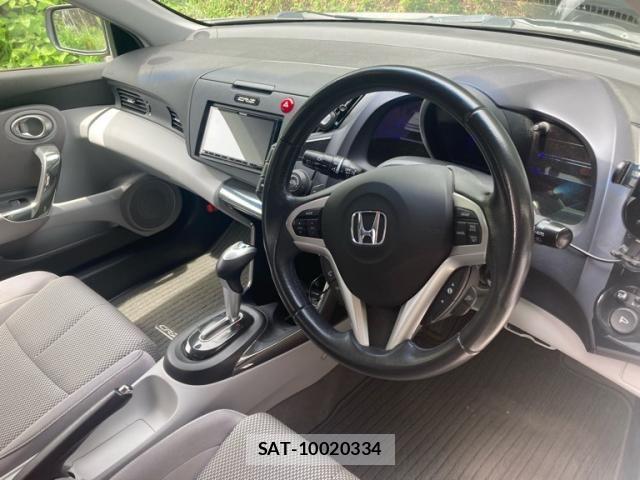 Honda CR-Z 2011-05 8741470-17