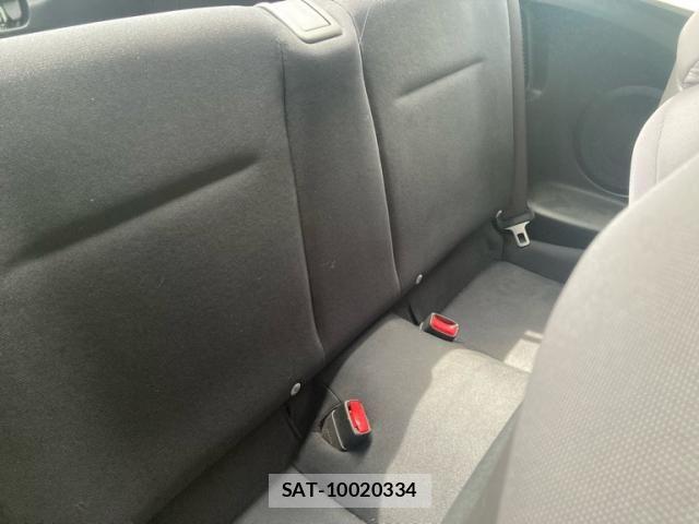Honda CR-Z 2011-05 8741470-18