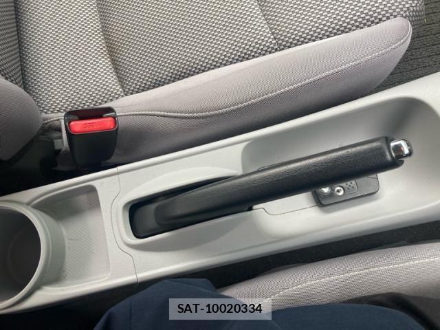 Honda CR-Z 2011-05 8741470-25