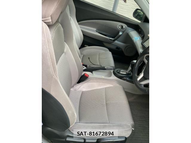 Honda CR-Z 2011-03 8741468-9