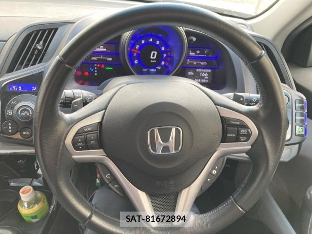 Honda CR-Z 2011-03 8741468-12