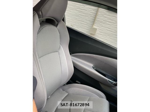 Honda CR-Z 2011-03 8741468-15