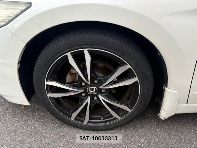 Honda CR-Z 2013-02 8741466-5